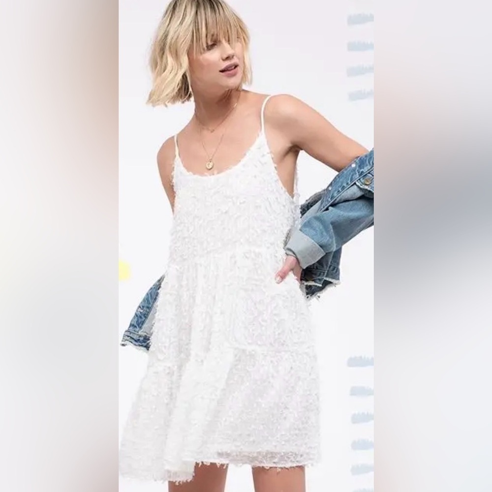 Boho Beauty & Chic! Sz Large White Vintage-Like Feather-Like Tiered Mini Dress